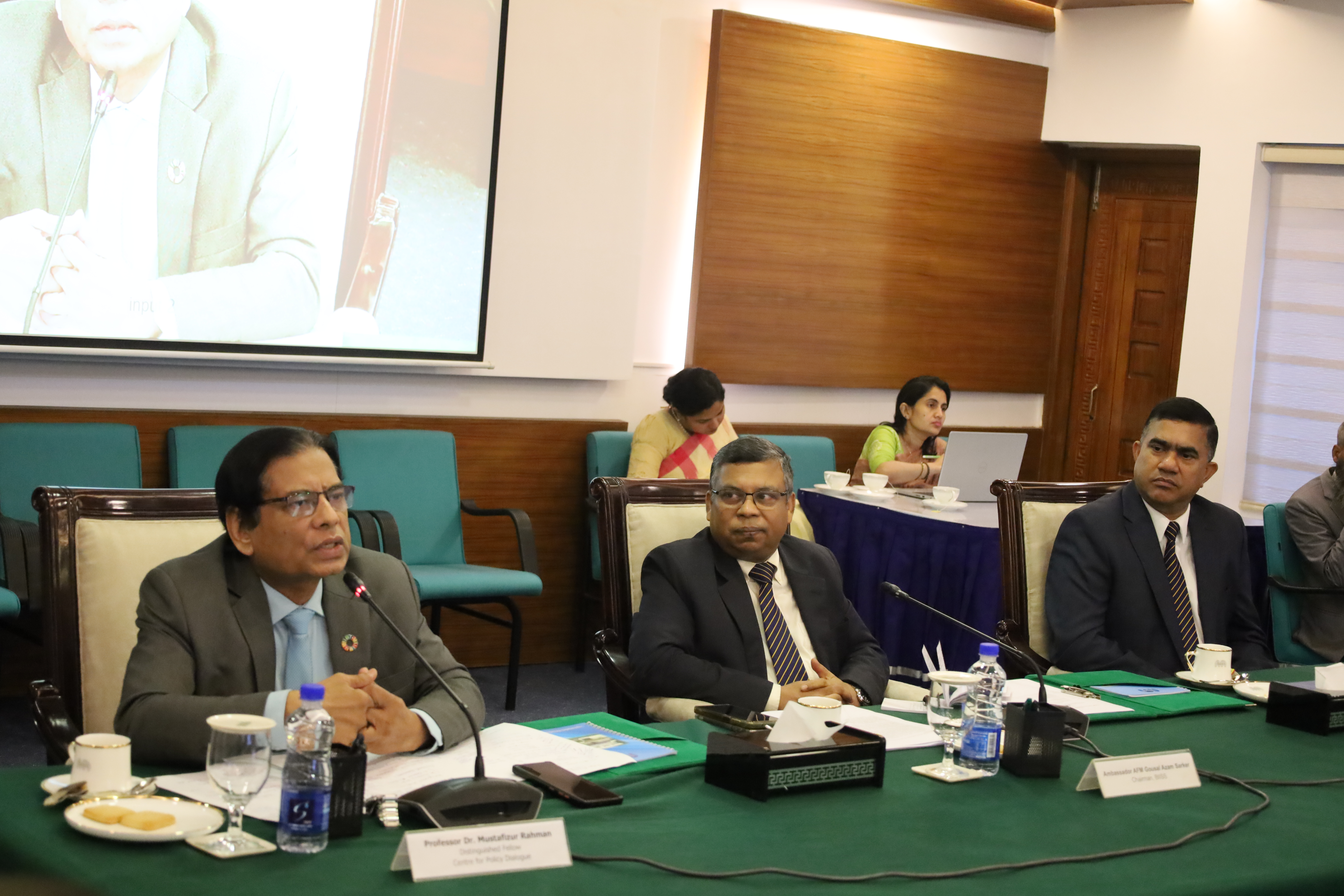 Roundtable Discussion on Strategic Autonomy of Bangladesh: Alternative Trading Arrangements